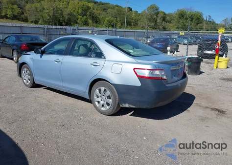 2010 Toyota Camry Hybrid z USA, uszkodzony, nr VIN 4T1BB3EKXAU125639